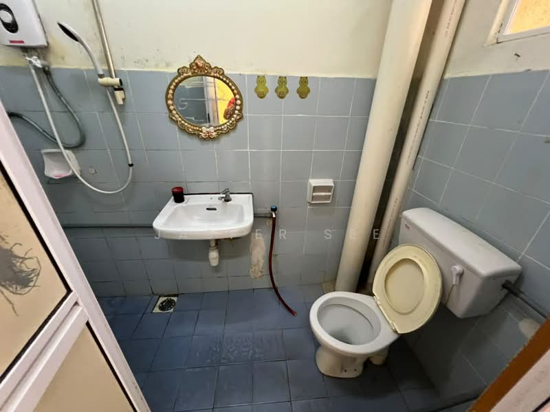 Apartment for Sale at Vista Lavender - Jasper See - Bathroom - PropertyGuru.com.my
