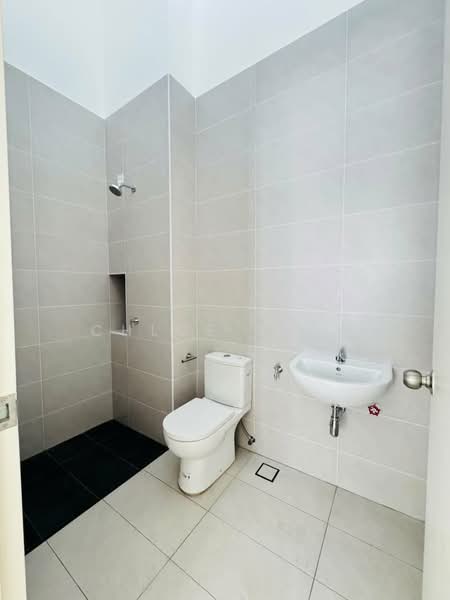 2-storey Terraced House for Sale in Taman Ekoflora (Johor Bahru) - Chloe Chin - Bathroom - PropertyGuru.com.my