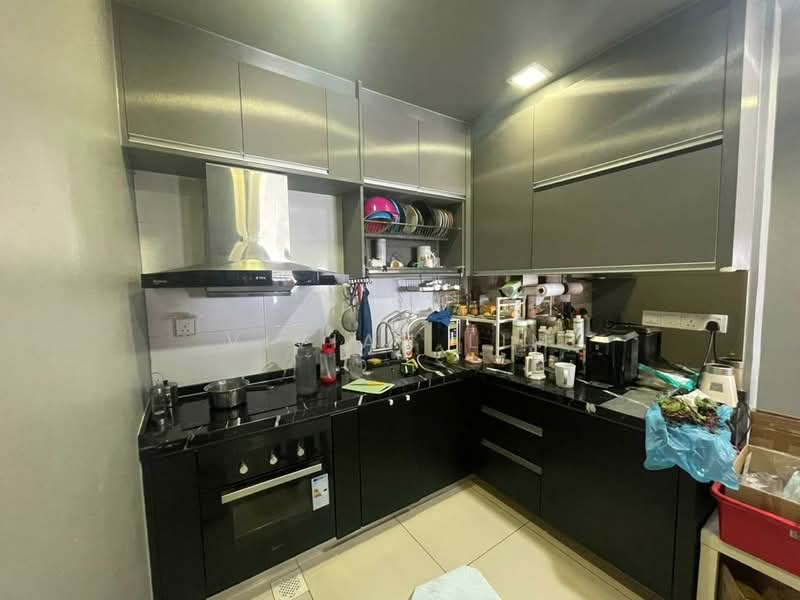 Kondominium untuk Disewa di Skyvilla @ D'Island - Vivian Lim - Kitchen - PropertyGuru.com.my