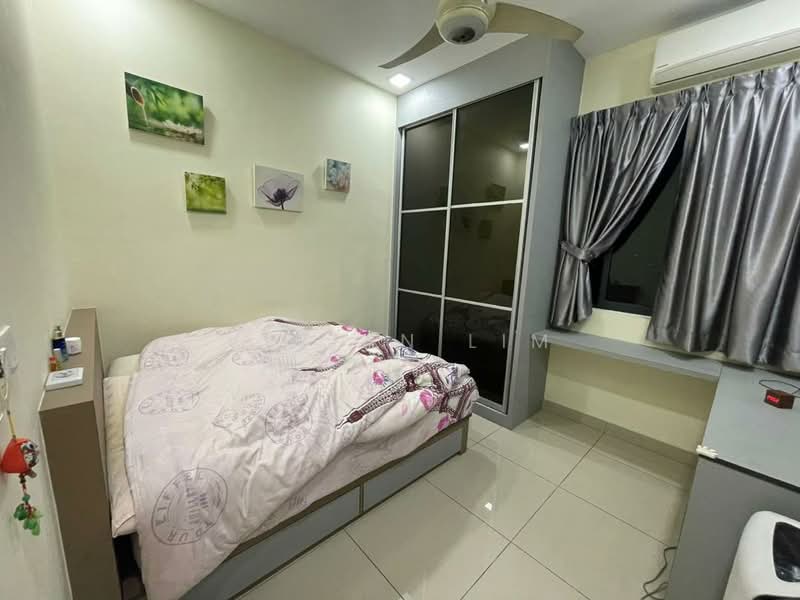 Kondominium untuk Disewa di Skyvilla @ D'Island - Vivian Lim - Master Bedroom - PropertyGuru.com.my