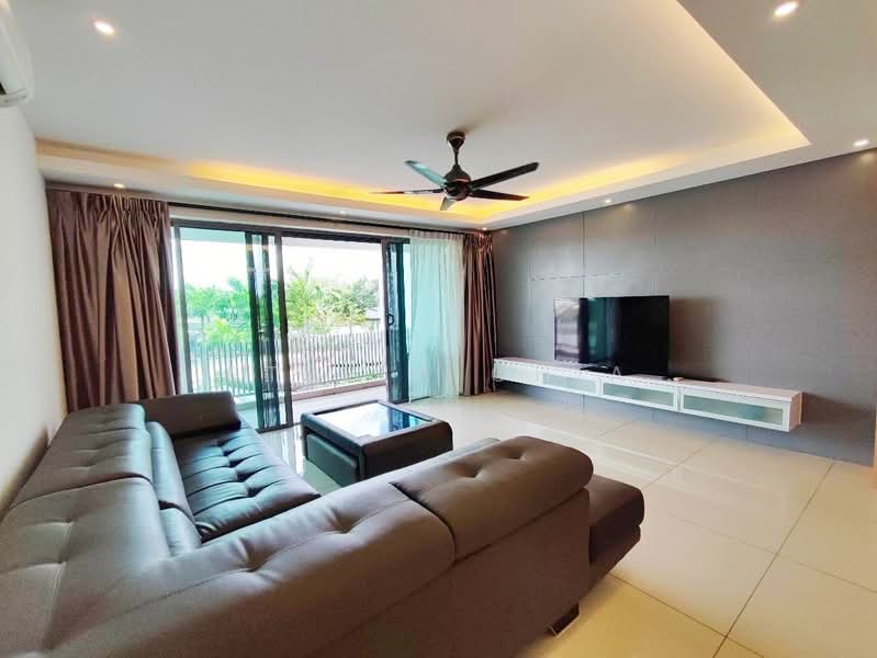 Pangsapuri untuk Disewa di Molek Pine 3 - Stella Chia - Living Room - PropertyGuru.com.my