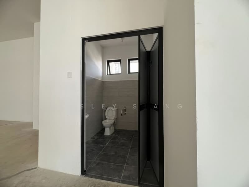 Factory for Rent in Skudai (Johor) - Lesley Siang - Bathroom - PropertyGuru.com.my