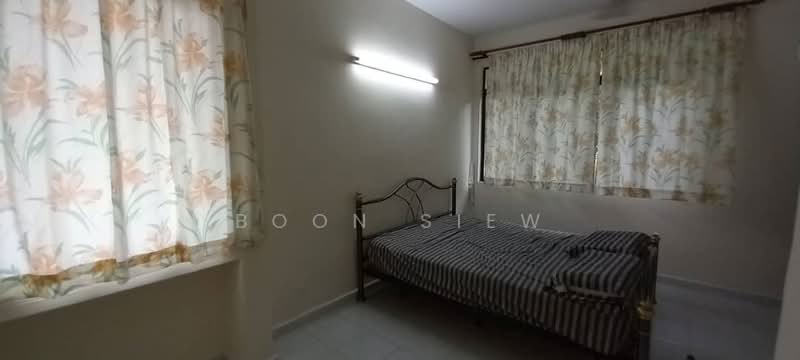 Pangsapuri untuk Dijual di Lavinia Apartments - Boon Siew - Bedroom - PropertyGuru.com.my