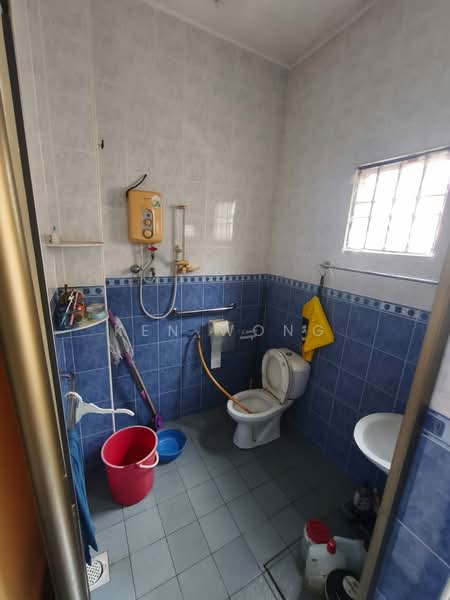 Rumah Teres 2 Tingkat untuk Disewa di Bandar Baru Ampang (Ampang) - Ken Wong - Bathroom - PropertyGuru.com.my