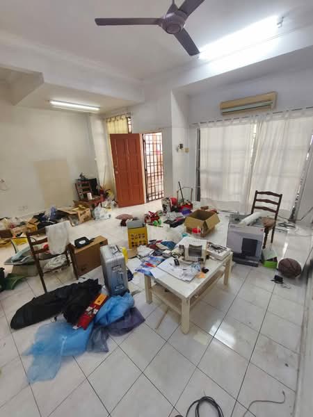 Rumah Teres 2 Tingkat untuk Disewa di Bandar Baru Ampang (Ampang) - Ken Wong - Living Room - PropertyGuru.com.my