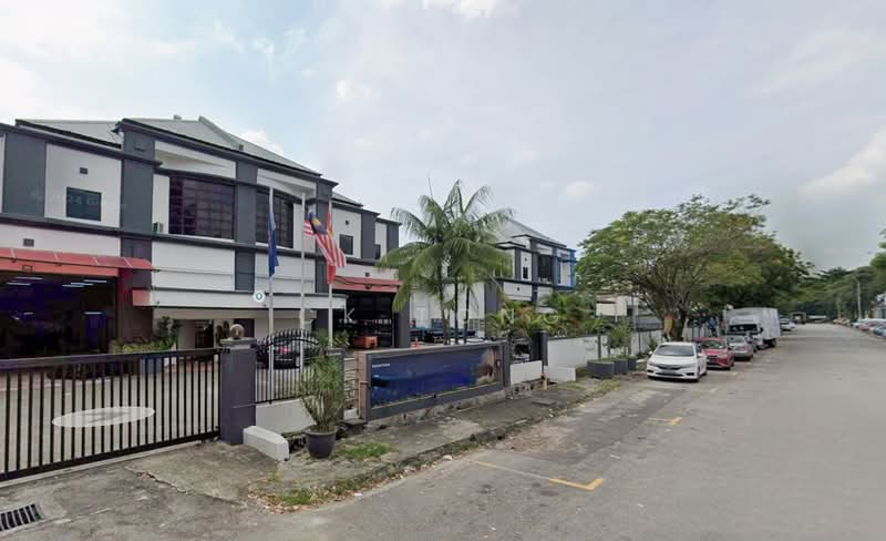 Kilang untuk Disewa di Seksyen 33 (Shah Alam) - CK Tong - Exterior - PropertyGuru.com.my