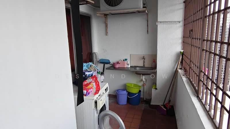 Kondominium untuk Disewa di Menara City One - Desmond Low - Balcony - PropertyGuru.com.my