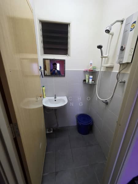 Kondominium untuk Dijual di Royale Infinity - Yee Choi Hong - Bathroom - PropertyGuru.com.my