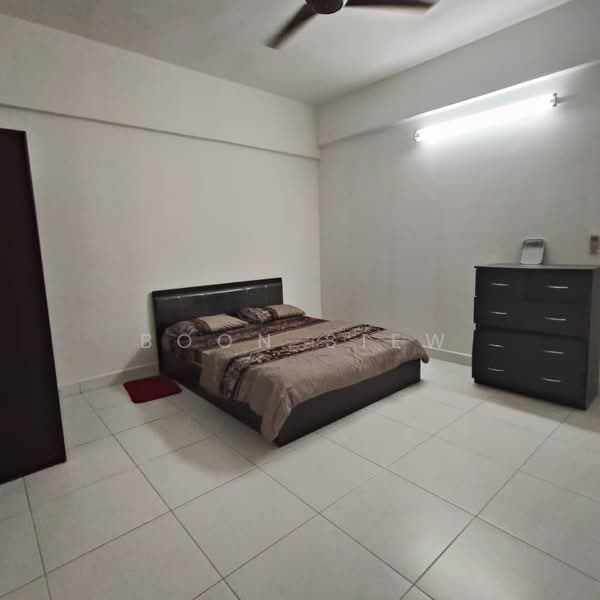 Kondominium untuk Dijual di Elit Heights @ Bayan City - Boon Siew - Bedroom - PropertyGuru.com.my