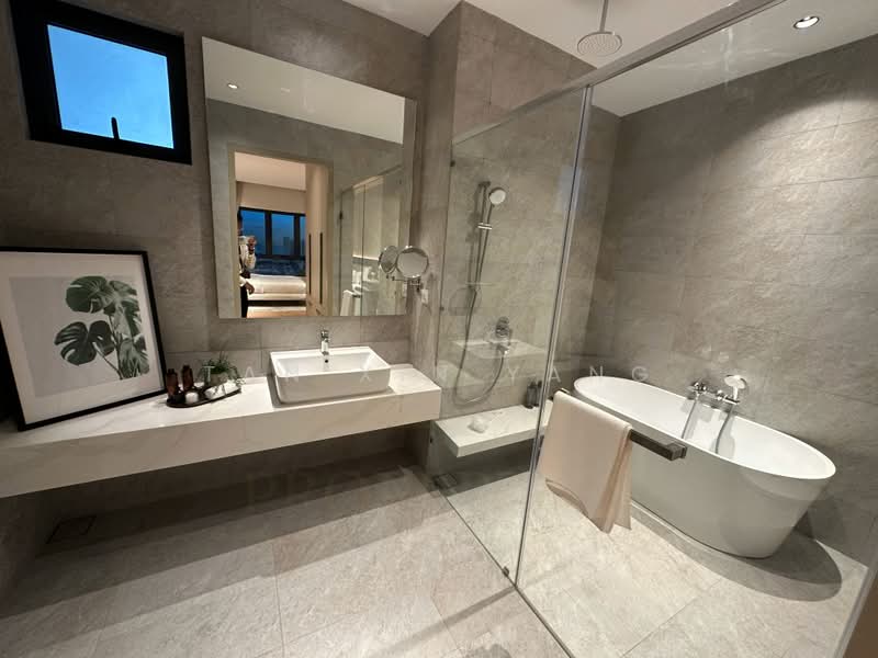 Kondominium untuk Dijual di Waterstone - Tan Xin Yang - Bathroom - PropertyGuru.com.my