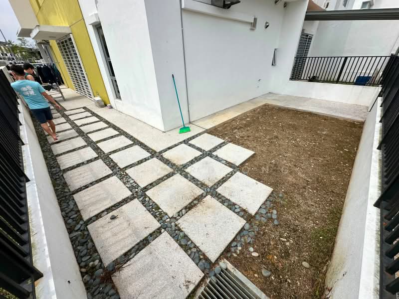 Rumah Teres 2 Tingkat untuk Dijual di Bandar Tasik Puteri (Rawang) - Bernard Ong - Exterior - PropertyGuru.com.my