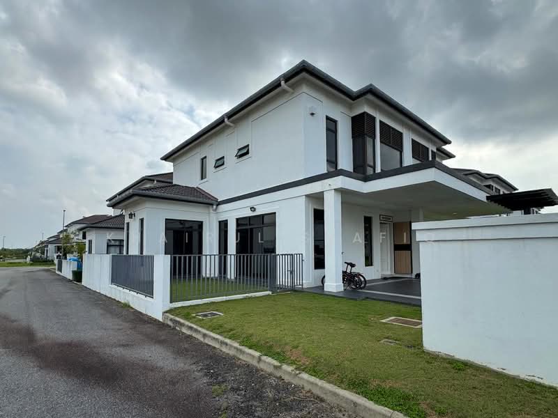 Rumah Teres 2 Tingkat untuk Dijual di Eco Grandeur (Puncak Alam) - Khairul Syafiq - PropertyGuru.com.my