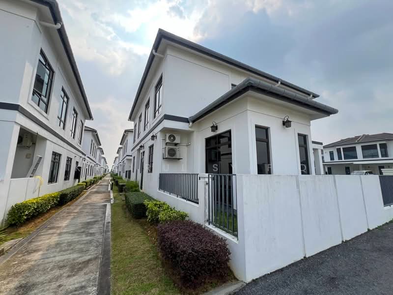 Rumah Teres 2 Tingkat untuk Dijual di Eco Grandeur (Puncak Alam) - Khairul Syafiq - PropertyGuru.com.my