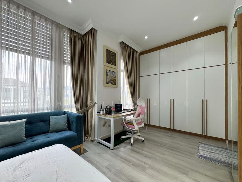 Rumah Teres 2 Tingkat untuk Dijual di Eco Grandeur (Puncak Alam) - Khairul Syafiq - PropertyGuru.com.my