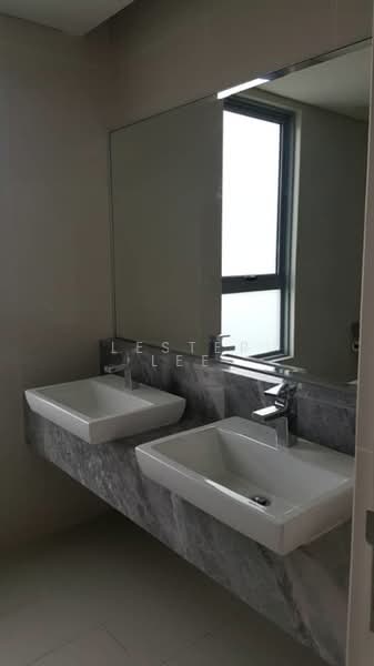 Kondominium untuk Dijual di The Westside Two - Lester Lee - Bathroom - PropertyGuru.com.my