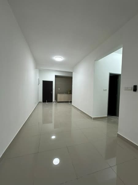 Apartment for Rent at KSL Bukit Gemilang - LZ Lau - Corridor - PropertyGuru.com.my