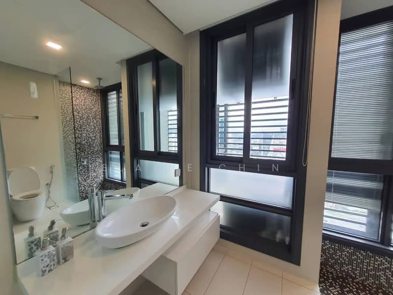 Servis Apartment untuk Disewa di Vogue Suites One - Elaine Chin - Bathroom - PropertyGuru.com.my