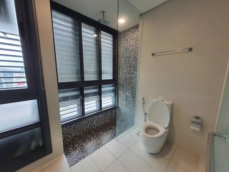 Servis Apartment untuk Disewa di Vogue Suites One - Elaine Chin - Bathroom - PropertyGuru.com.my