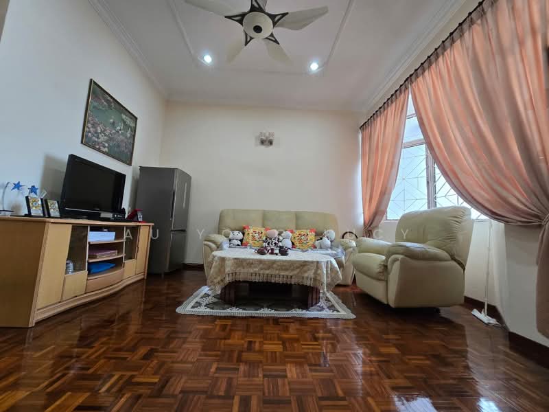 Rumah Teres 2 Tingkat untuk Dijual di Taman Johor Jaya (Johor Bahru) - Au Yong Lucy - Living Room - PropertyGuru.com.my