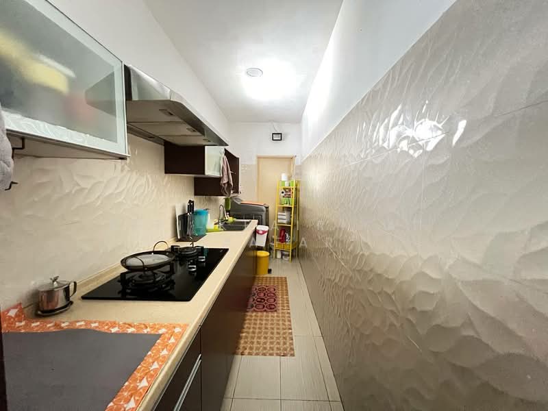 Rumah Teres 2 Tingkat untuk Dijual di U5, Taman Subang Bestari (Shah Alam) - SITI KHAIRIYAH JAAFAR - Kitchen - PropertyGuru.com.my