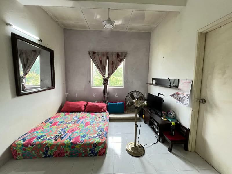 Rumah Teres 2 Tingkat untuk Dijual di U5, Taman Subang Bestari (Shah Alam) - SITI KHAIRIYAH JAAFAR - Bedroom - PropertyGuru.com.my