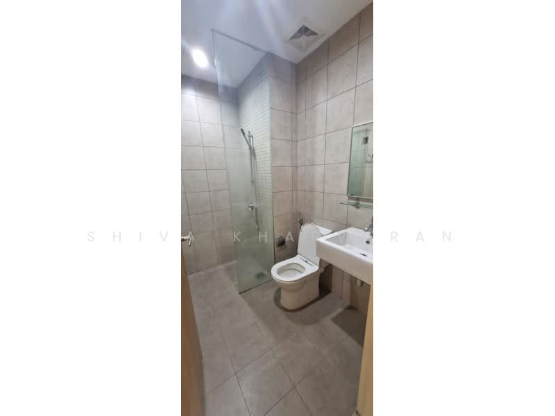 Servis Apartment untuk Disewa di Setia SKY Residences - Shiva Kharvaran - Bathroom - PropertyGuru.com.my