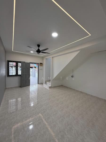 Rumah Teres 2 Tingkat untuk Dijual di Masai (Johor) - Alan Tee - Living Room - PropertyGuru.com.my
