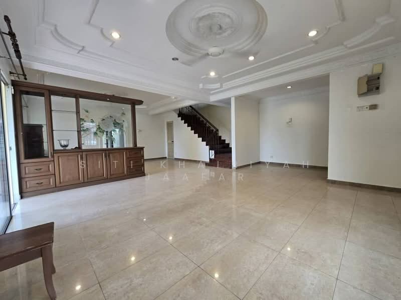 2-storey Terraced House for Sale in U5, Taman Subang Bestari (Shah Alam) - SITI KHAIRIYAH JAAFAR - Living Room - PropertyGuru.com.my