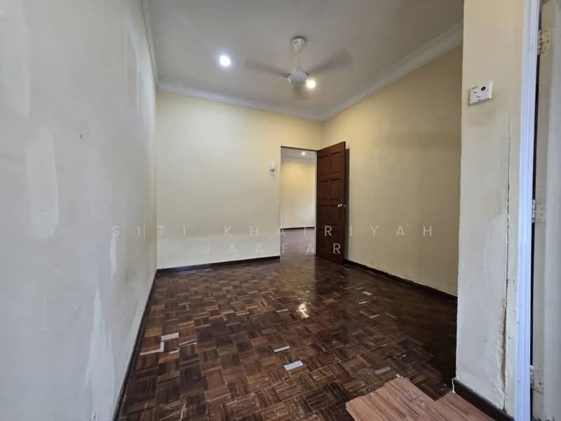 2-storey Terraced House for Sale in U5, Taman Subang Bestari (Shah Alam) - SITI KHAIRIYAH JAAFAR - Interior - PropertyGuru.com.my