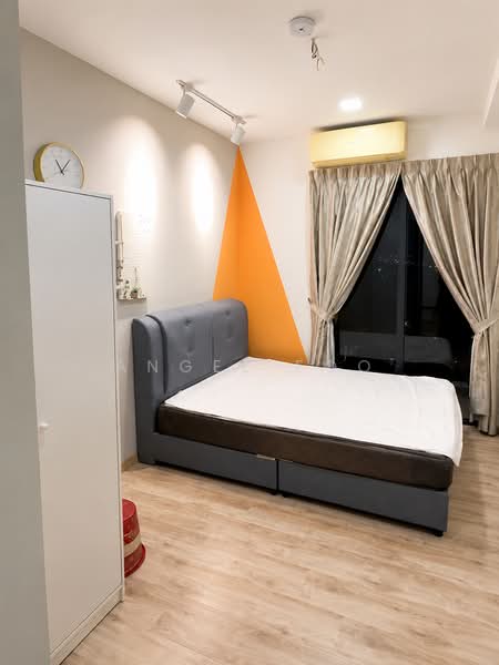 Servis Apartment untuk Dijual di Emporis - Angel Foo - Bedroom - PropertyGuru.com.my