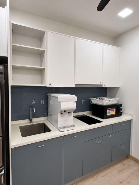 Servis Apartment untuk Dijual di Emporis - Angel Foo - Kitchen - PropertyGuru.com.my