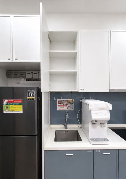 Servis Apartment untuk Dijual di Emporis - Angel Foo - Kitchen - PropertyGuru.com.my