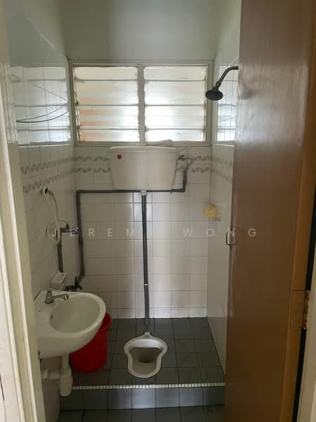 Rumah Teres untuk Dijual di Taman Mayang (Petaling Jaya) - Jeremy Wong - Bathroom - PropertyGuru.com.my