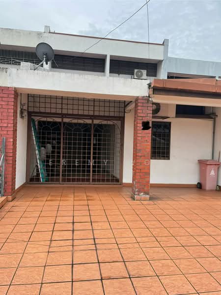 Rumah Teres untuk Dijual di Taman Mayang (Petaling Jaya) - Jeremy Wong - Exterior - PropertyGuru.com.my