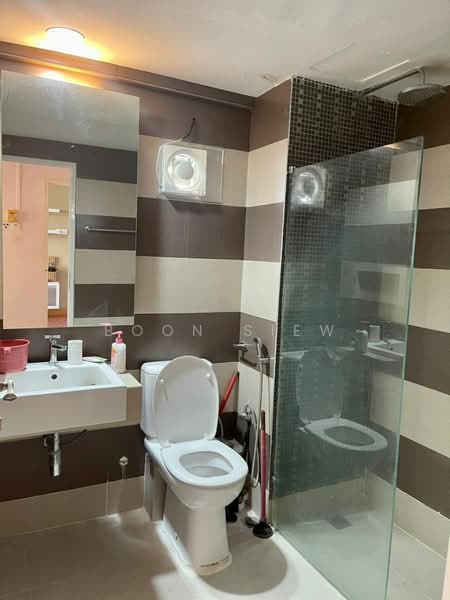 Kondominium untuk Dijual di Sunny Ville Condominium - Boon Siew - Bathroom - PropertyGuru.com.my