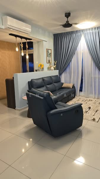 Servis Apartment untuk Disewa di Midas @ Seri Alam - Kent Tan - Living Room - PropertyGuru.com.my