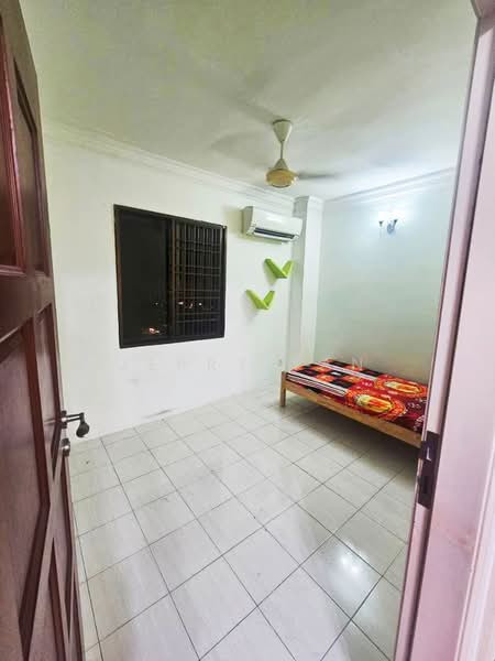 Condominium for Rent at Serina Bay - Jerry Tan - Bedroom - PropertyGuru.com.my