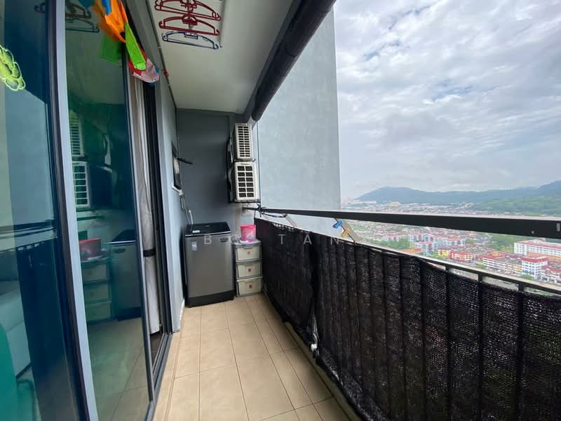 Kondominium untuk Dijual di The Henge - BC TAN - Balcony - PropertyGuru.com.my