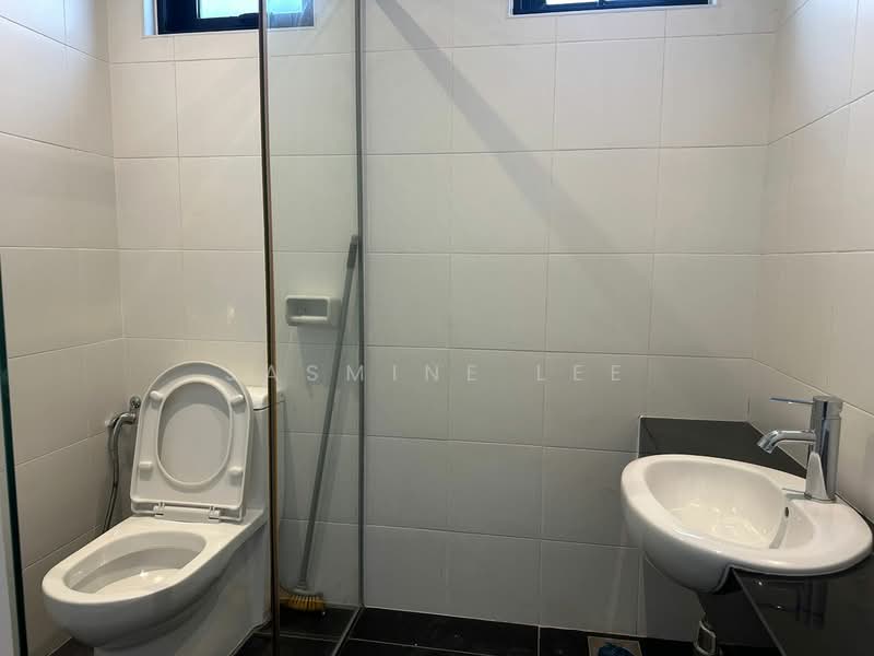 Condominium for Rent at Encorp Strand Residence - Jasmine Lee - Bathroom - PropertyGuru.com.my
