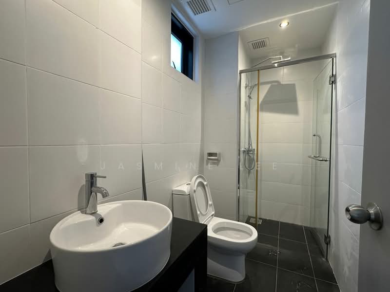 Condominium for Rent at Encorp Strand Residence - Jasmine Lee - Bathroom - PropertyGuru.com.my
