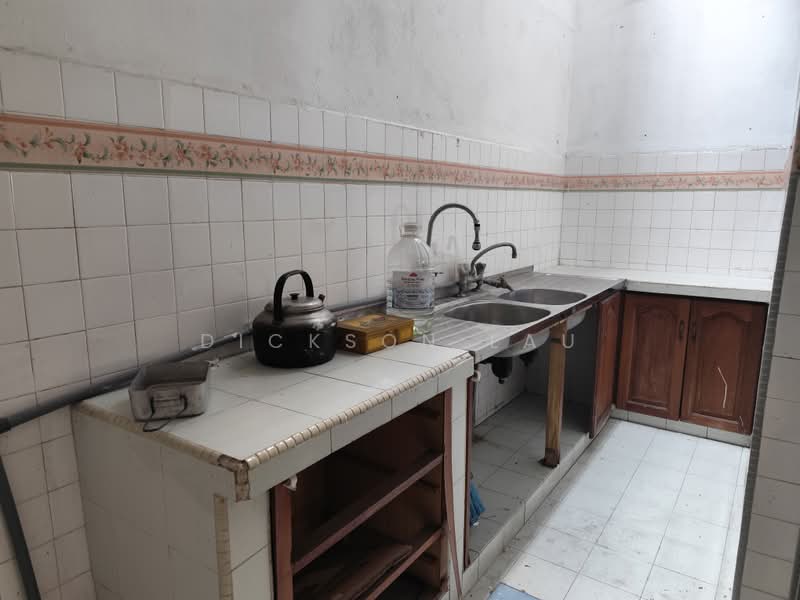2.5-storey Terraced House for Sale in Taman Sri Sinar (Segambut) - Dickson Lau - Kitchen - PropertyGuru.com.my