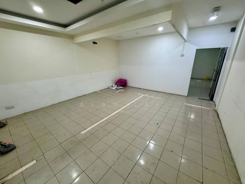 Shop for Sale in Taman Kajang Utama (Kajang) - Alan Lai - Interior - PropertyGuru.com.my