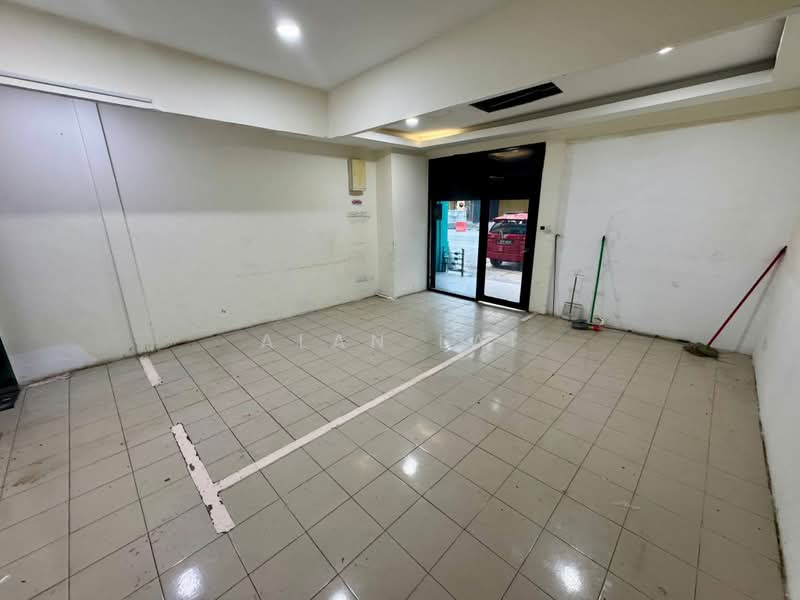Shop for Sale in Taman Kajang Utama (Kajang) - Alan Lai - Interior - PropertyGuru.com.my