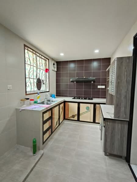 2-storey Terraced House for Rent in Bukit Indah (Iskandar Puteri (Nusajaya)) - Jade Gan - Kitchen - PropertyGuru.com.my