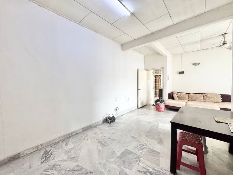 Apartment for Sale at Subang Perdana Goodyear Court 6 - Prem Kumar - Living Room - PropertyGuru.com.my