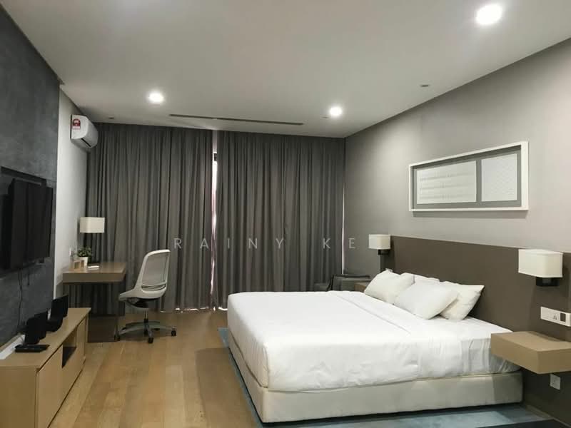 Servis Apartment untuk Dijual di Fraser Residence (188 Suites) - Rainy Kee - Bedroom - PropertyGuru.com.my