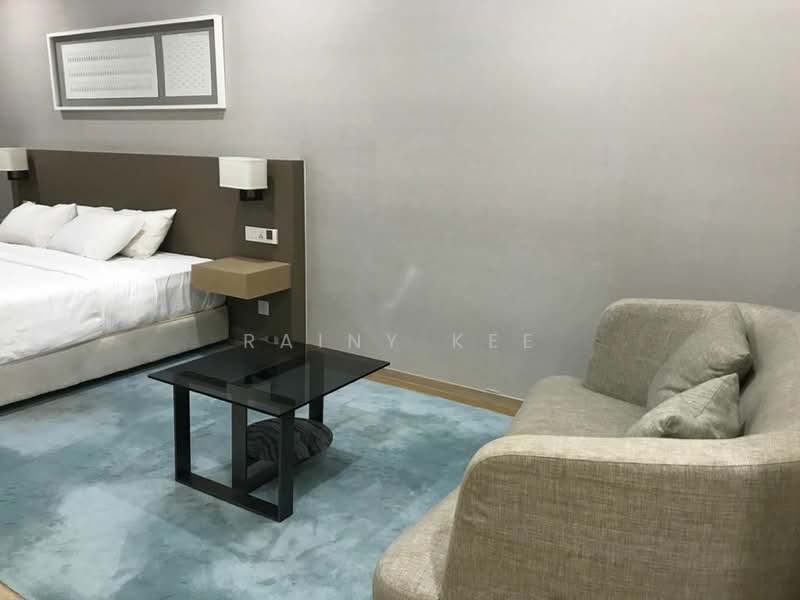 Servis Apartment untuk Dijual di Fraser Residence (188 Suites) - Rainy Kee - Bedroom - PropertyGuru.com.my