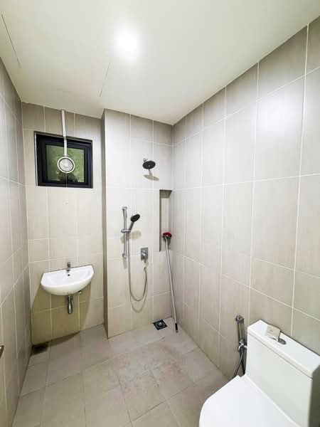 Kondominium untuk Disewa di Scots Pavilion - Jerry Tan - Bathroom - PropertyGuru.com.my