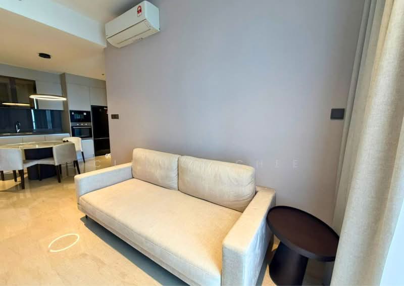 Servis Apartment untuk Disewa di Marriott Residence @ Gurney - Clifton Chee - Living Room - PropertyGuru.com.my