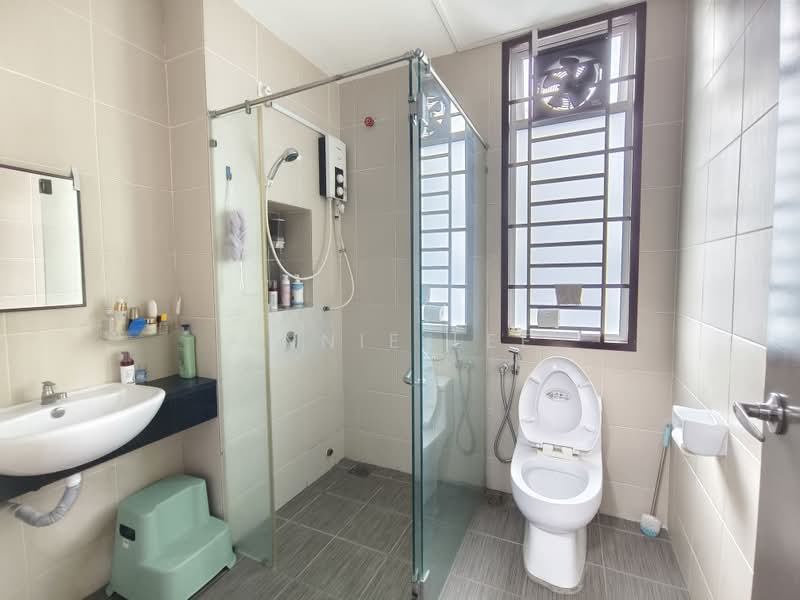 Rumah Teres 2 Tingkat untuk Disewa di Taman Nusa Idaman (Iskandar Puteri (Nusajaya)) - Annie Lee - Bathroom - PropertyGuru.com.my